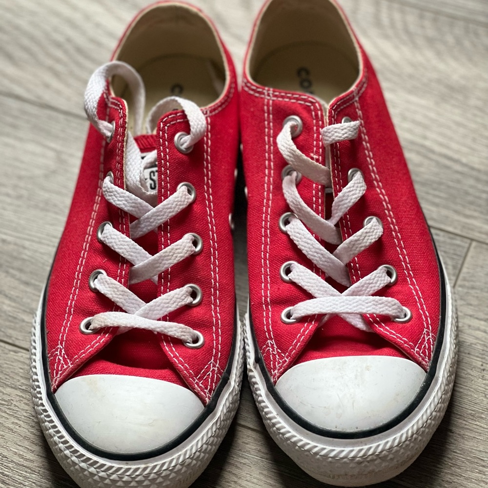Red converse youth